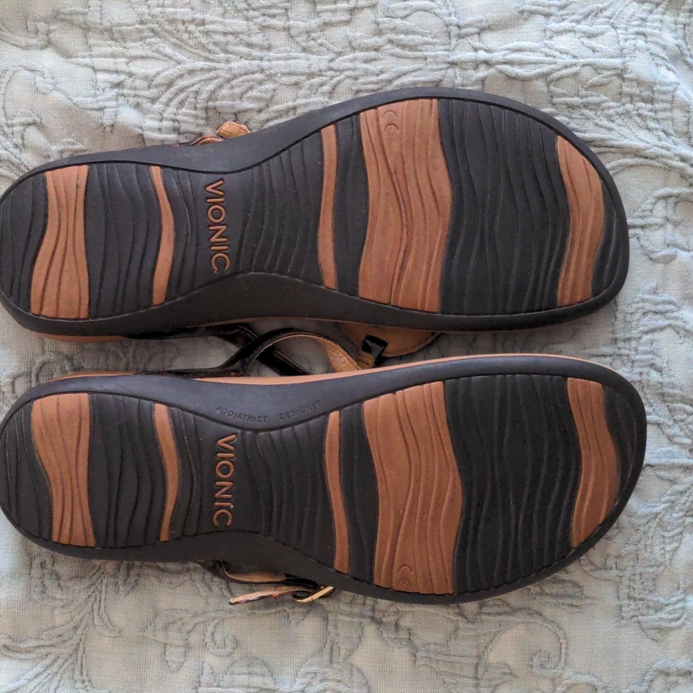 Vionic Flip Flops - image 3